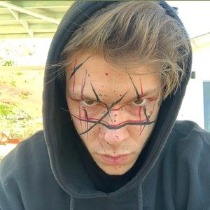 Meet your Posher, Desiree